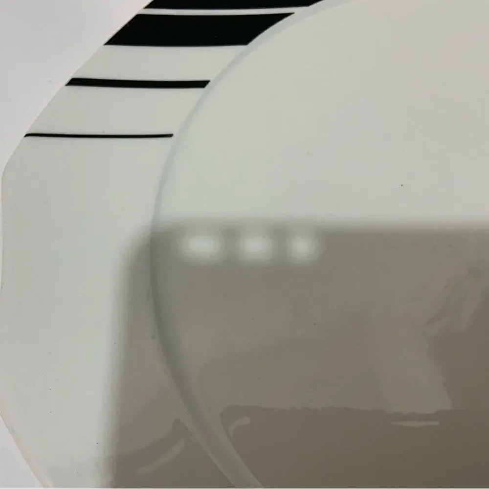 VILLEROY & BOCH LINEA black white Made in Luxembourg 10.5” B1